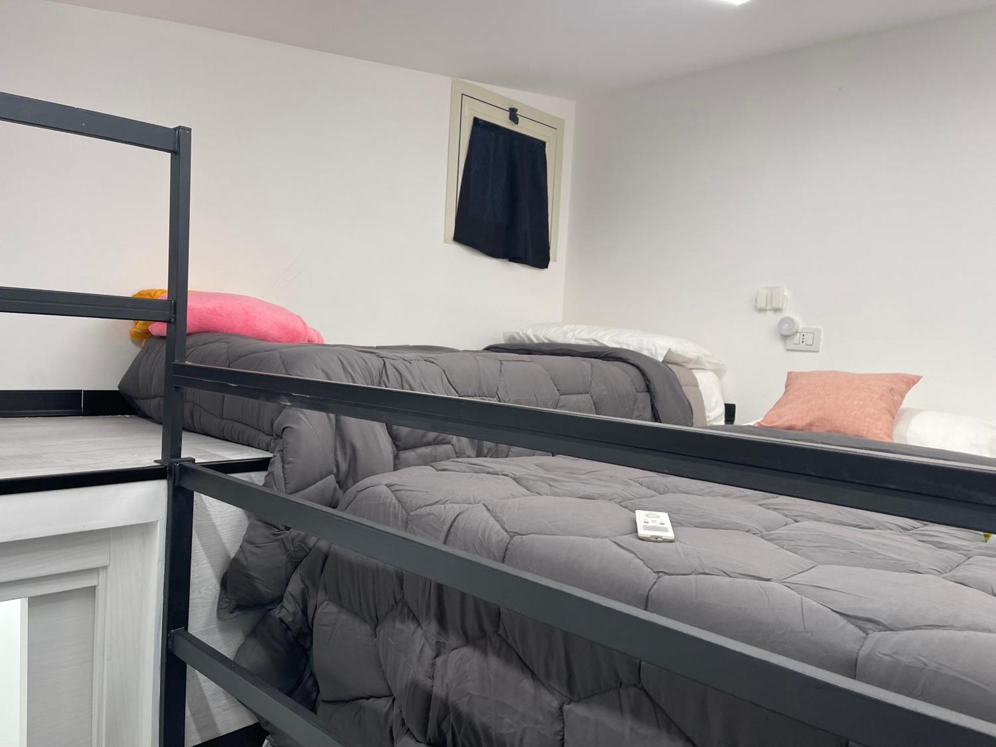 Lux House Naples Airport Hotel Bagian luar foto